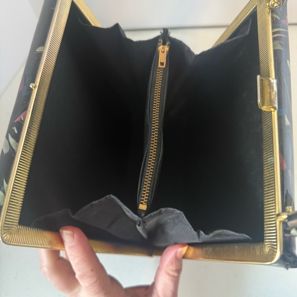 Multicolor Clasp‎ Handbag - Picture 7 of 7